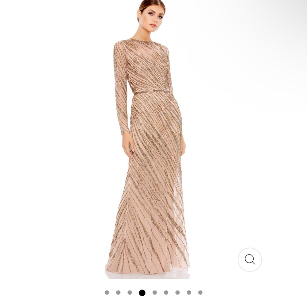 MACDUGGAL NWT... SIZE 12 sequined gown